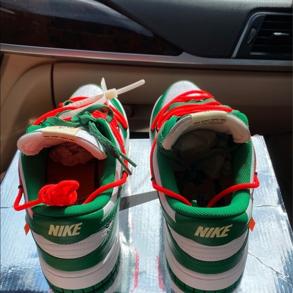 These are dead stock and we’re purchased at a sneaker event. - Picture 2 of 3